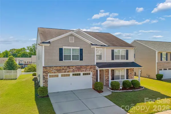 1000 Silverberry ST, Gastonia, NC 28054