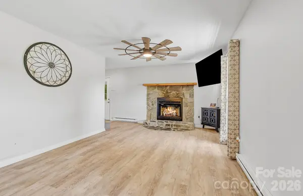 2131 Coleman Mountain RD, Waynesville, NC 28785
