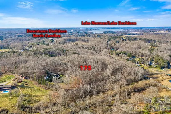 175 Stonehaven DR, Mooresville, NC 28115