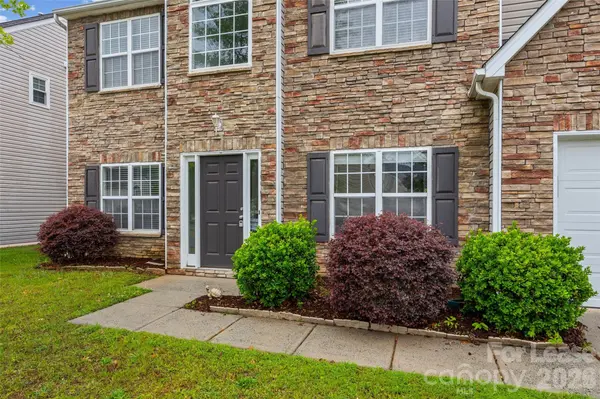 2704 Piersland DR, Matthews, NC 28104
