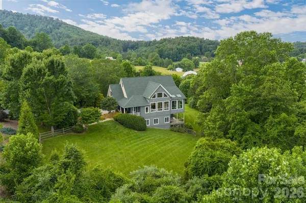 33 Bridle Path DR, Barnardsville, NC 28709