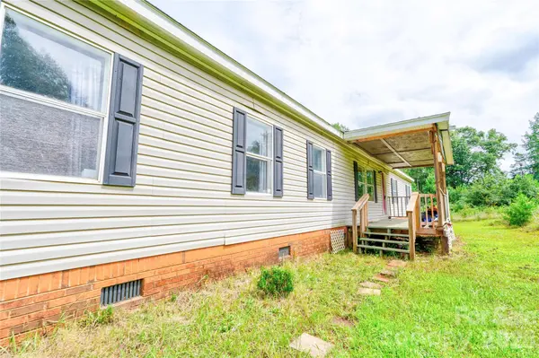 136 Foxhill DR, Shelby, NC 28150