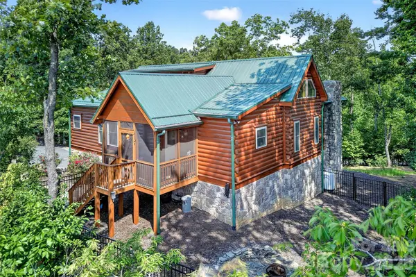 96 Boysenberry DR, Nebo, NC 28761