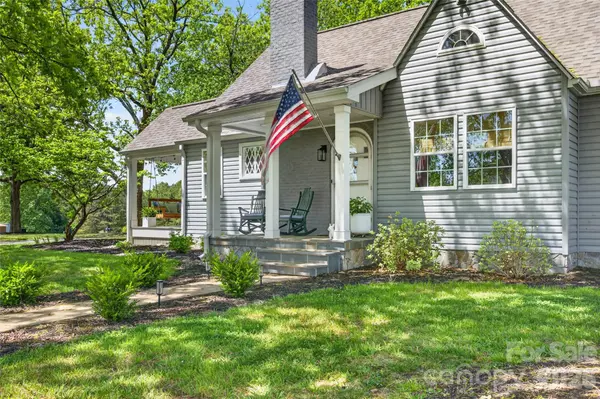 581 Hicks Creek RD, Troutman, NC 28166