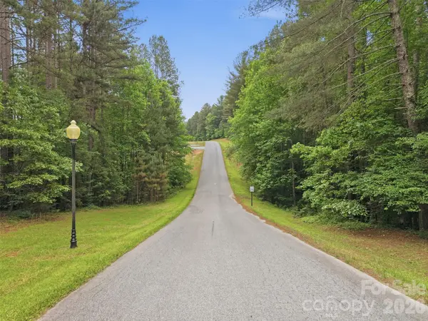 6020 Plantation Pointe DR #91, Granite Falls, NC 28630