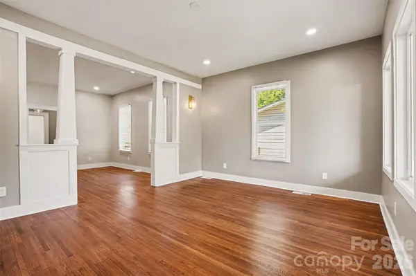 4118 Glory ST, Charlotte, NC 28206