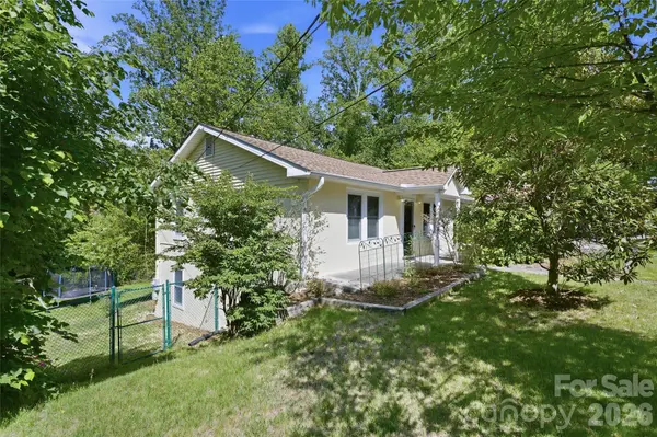 70 Cedar ST, Asheville, NC 28803