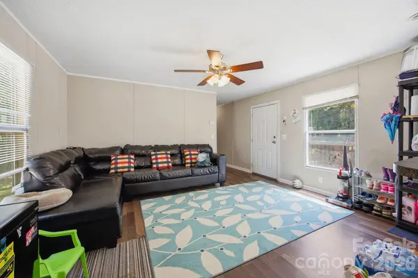 172 Wildwood Acres CIR, Mooresville, NC 28115