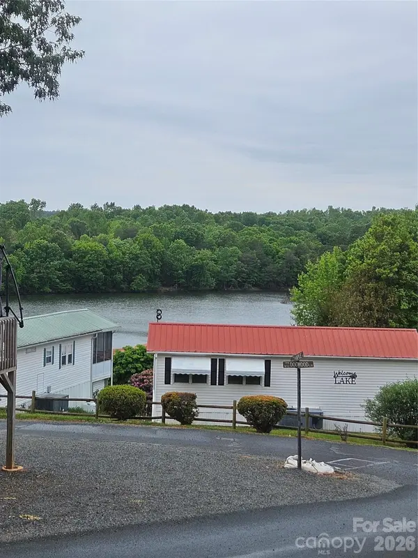 157 Dogwood CIR, New London, NC 28127