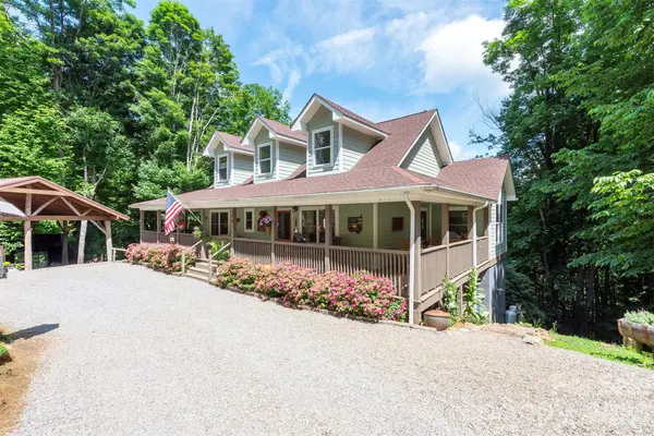 78 Spellbound RD, Waynesville, NC 28785
