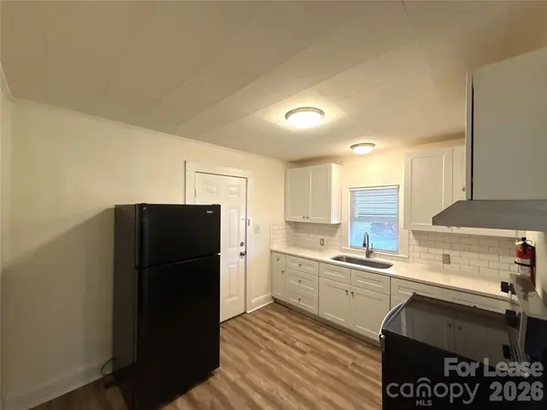 1907 E Elm ST, Gastonia, NC 28054