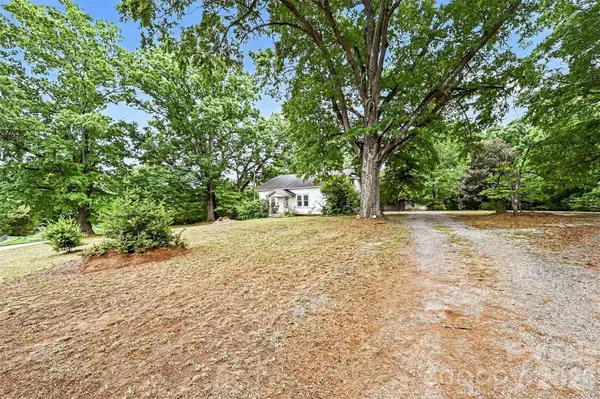 1116 Medlin RD, Monroe, NC 28112