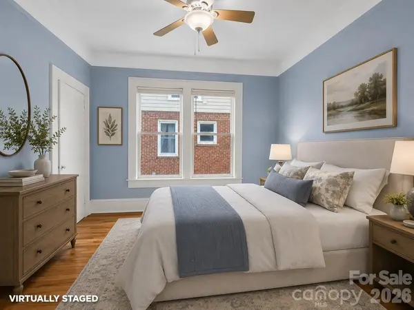 1534 Kensington RD, Hendersonville, NC 28791