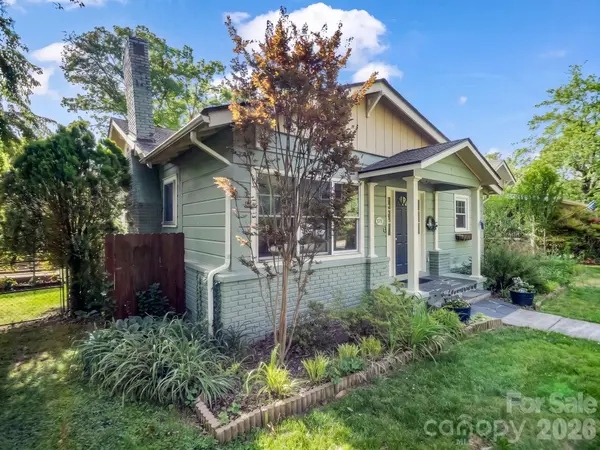 1534 Kensington RD, Hendersonville, NC 28791