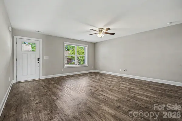 1573 Mayfair DR, Conover, NC 28613
