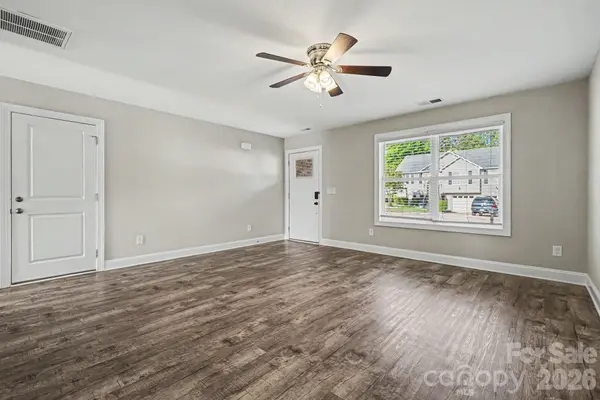 1573 Mayfair DR, Conover, NC 28613