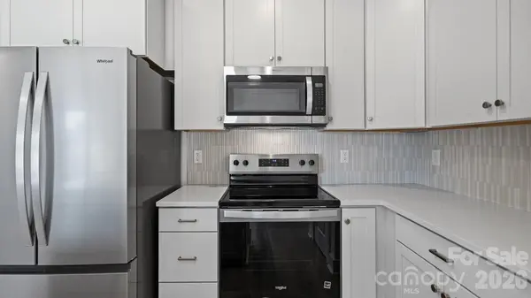 2160 Fieldcrest AVE, Gastonia, NC 28054