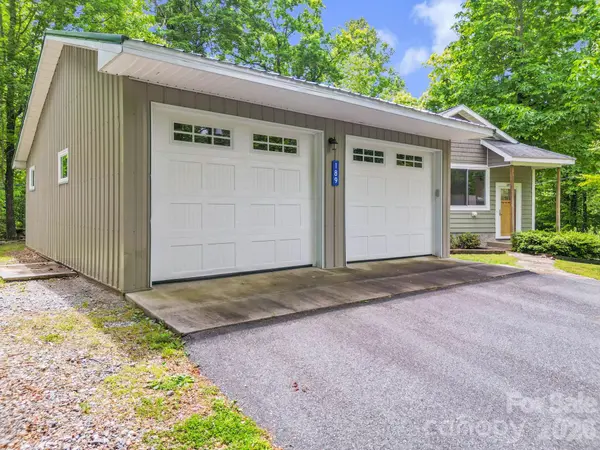 189 Friendly CIR, Saluda, NC 28773