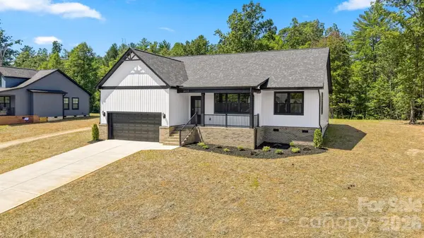 2435 Kimberly AVE, Morganton, NC 28655