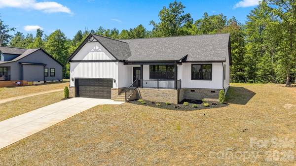 2435 Kimberly AVE, Morganton, NC 28655