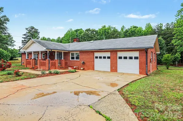 105 Fox Fire RUN, Gastonia, NC 28052