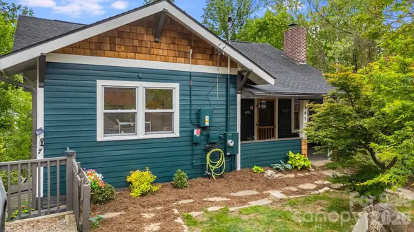 107 Courtland AVE, Asheville, NC 28801