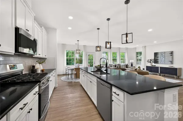 1907 Harvest Time LN, Waxhaw, NC 28173