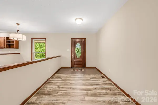 35 Byrd RD, Candler, NC 28715
