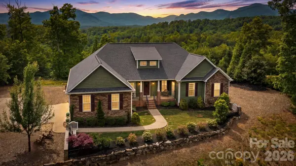 234 Crest DR, Lake Lure, NC 28746