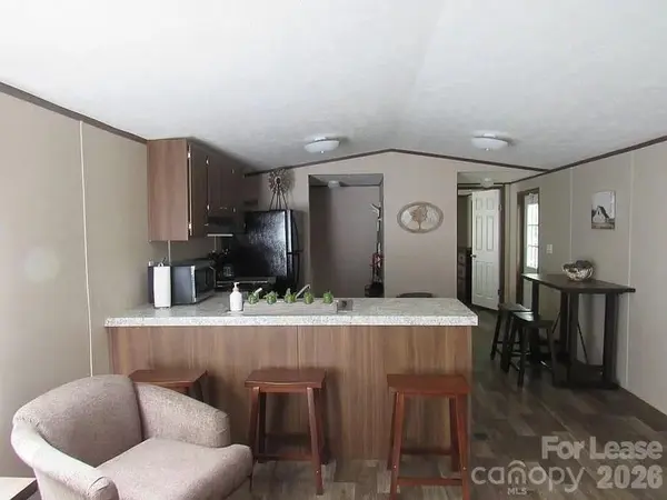3298 Pea Ridge RD, Mill Spring, NC 28756