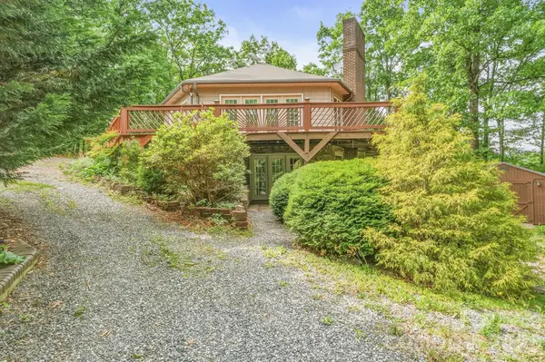 3190 Holly RD, Connelly Springs, NC 28612