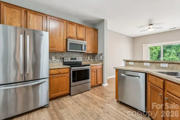 11961 Stratfield Place CIR, Pineville, NC 28134