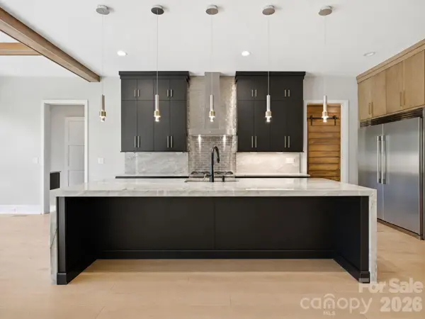 132 Binns RD, Mooresville, NC 28117