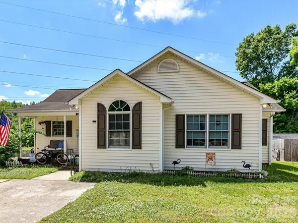1472 Ridgewood DR, Concord, NC 28027