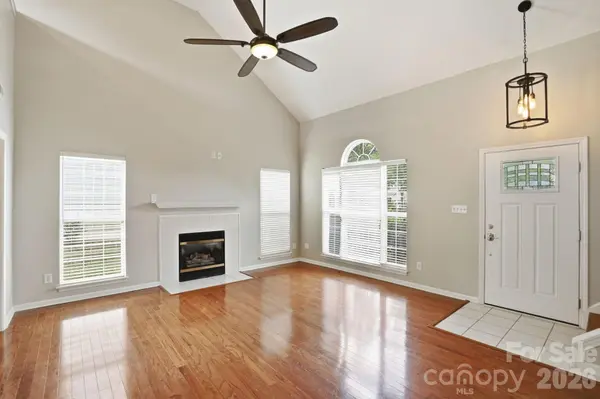 6914 Weirton PL, Charlotte, NC 28226