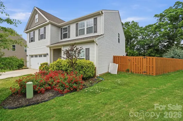 1006 Brooksland PL, Waxhaw, NC 28173