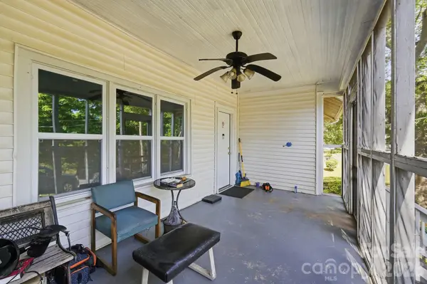 1018 W 5th AVE, Gastonia, NC 28052