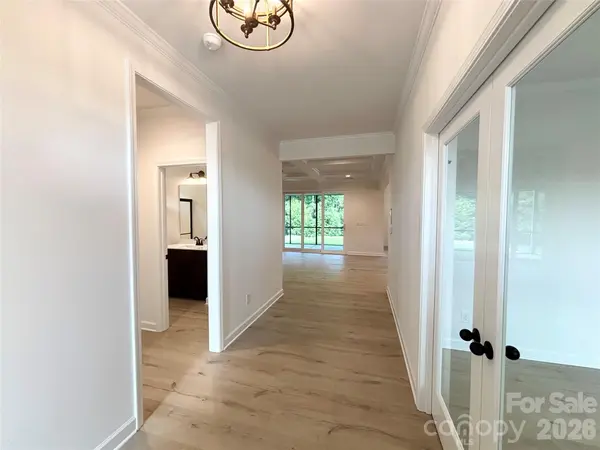 6823 Glen Abbey LN, Mount Pleasant, NC 28124
