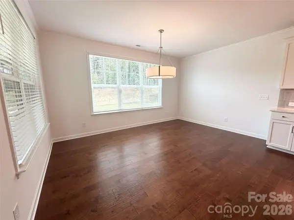 527 Oleander ST, Mount Pleasant, NC 28124