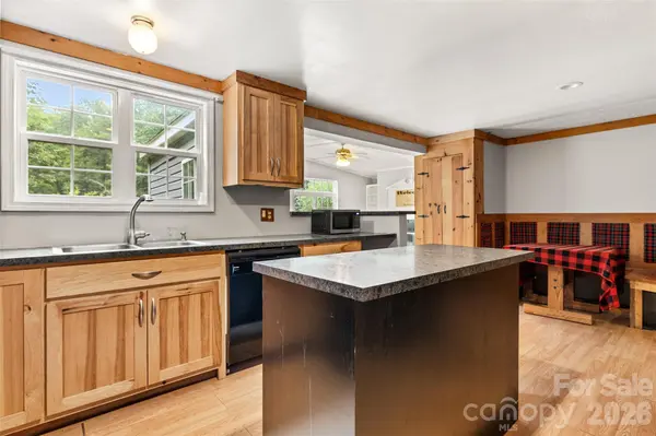 135 Benton RD, Kings Mountain, NC 28086