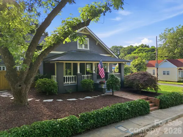 327 Campus ST, Charlotte, NC 28216