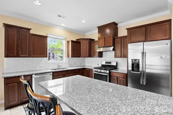 700 Wood Lily DR, Belmont, NC 28012
