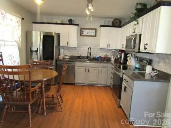 402 Trillium CT SW #1, Conover, NC 28613