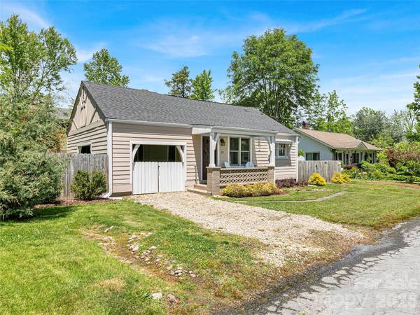 29 Salem ST, Brevard, NC 28712
