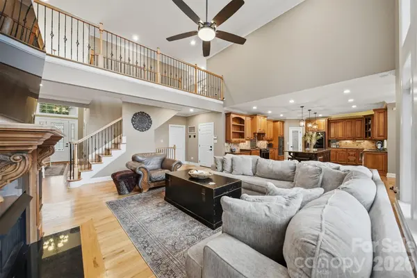 151 43rd Avenue DR NW, Hickory, NC 28601