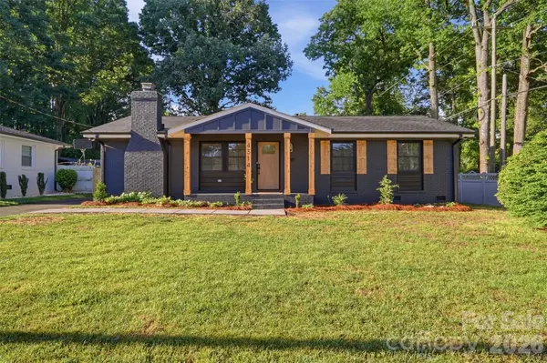 4314 Ivanhoe PL, Charlotte, NC 28205