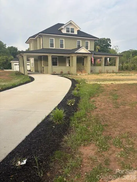 201 E First ST, Lowell, NC 28098