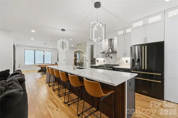 1109 Leigh AVE, Charlotte, NC 28205