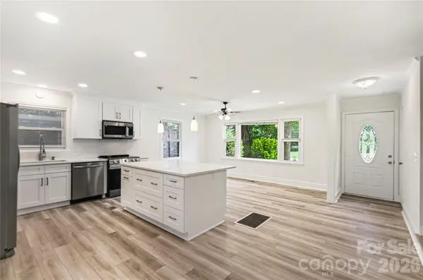 1410 Burnley RD, Charlotte, NC 28210