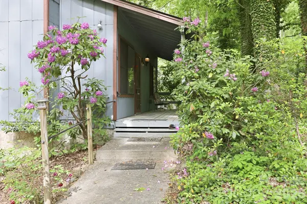 50 Gail DR, Maggie Valley, NC 28751